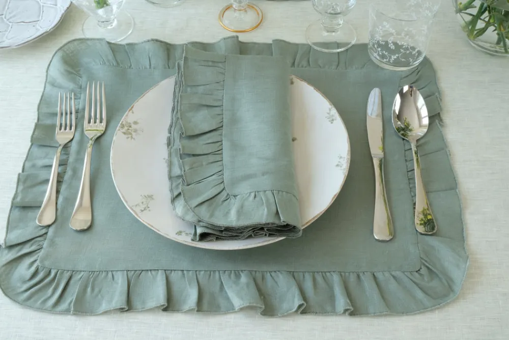 TriChi Design Place Settings & Linens|Ruffles Sea Sonen Napkin and Placemat, Set of 2