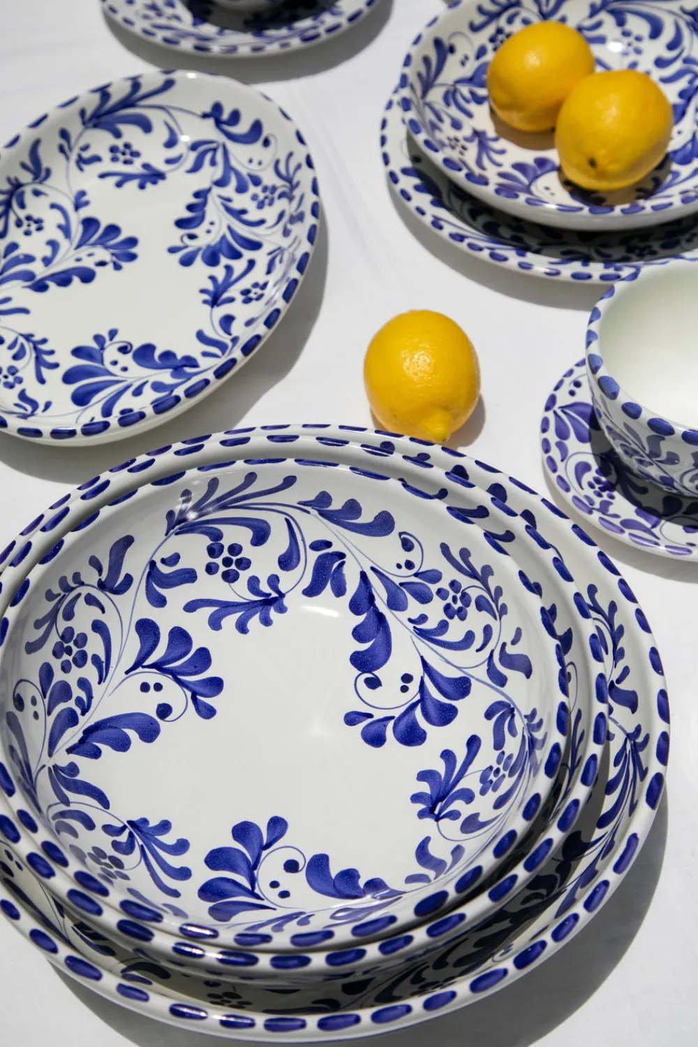 Piano Piano Dinnerware|Serving Bowl in Azul Classico
