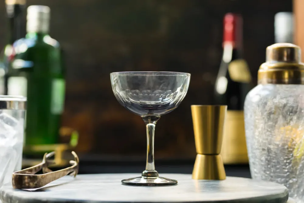 The Vintage List Glassware|Smoky Champagne Saucers With Lens Design, Set of 4