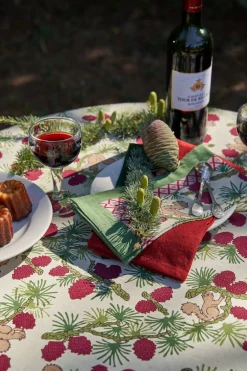 Couleur Nature Place Settings & Linens|Squirrel and Pinecone Tea Towels in Red & Brown, Set of 3