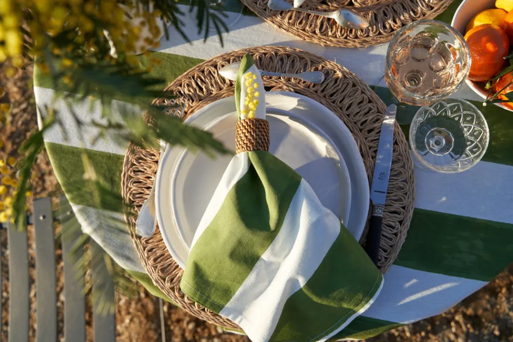 Couleur Nature Place Settings & Linens|St. Tropez Napkins in Vert, Set of 6