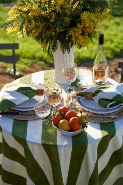 Couleur Nature Place Settings & Linens|St. Tropez Tablecloth in Vert