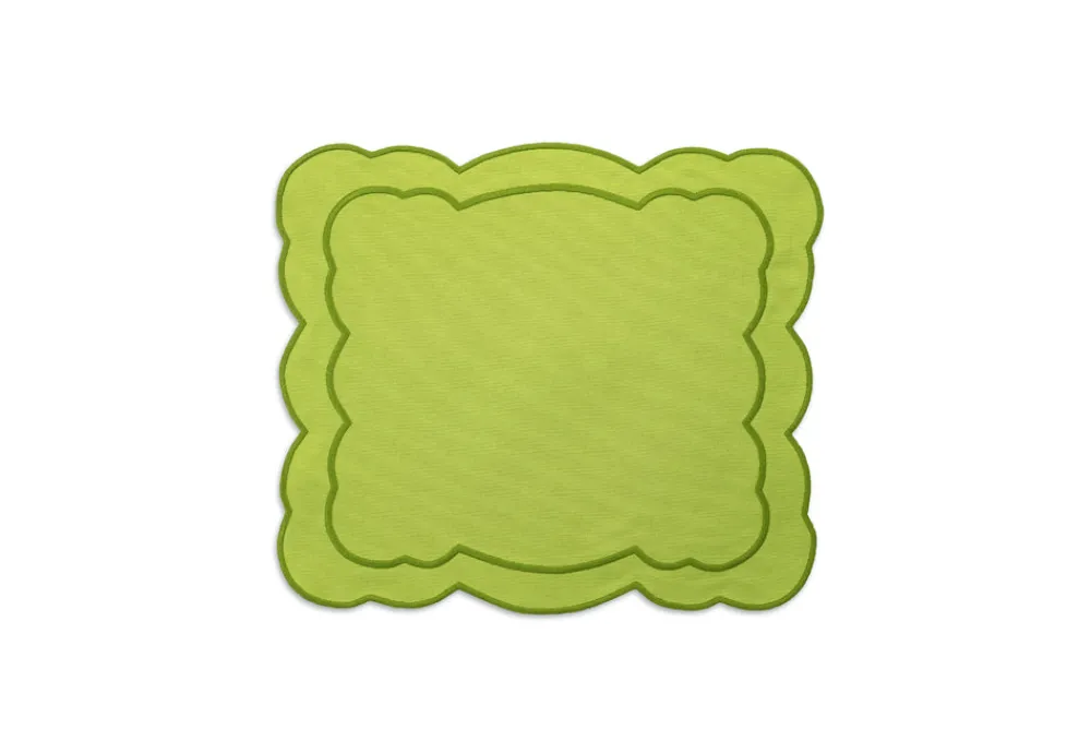 Loulou La Dune Place Settings & Linens|Strawberry Placemat and Napkin Set in Green
