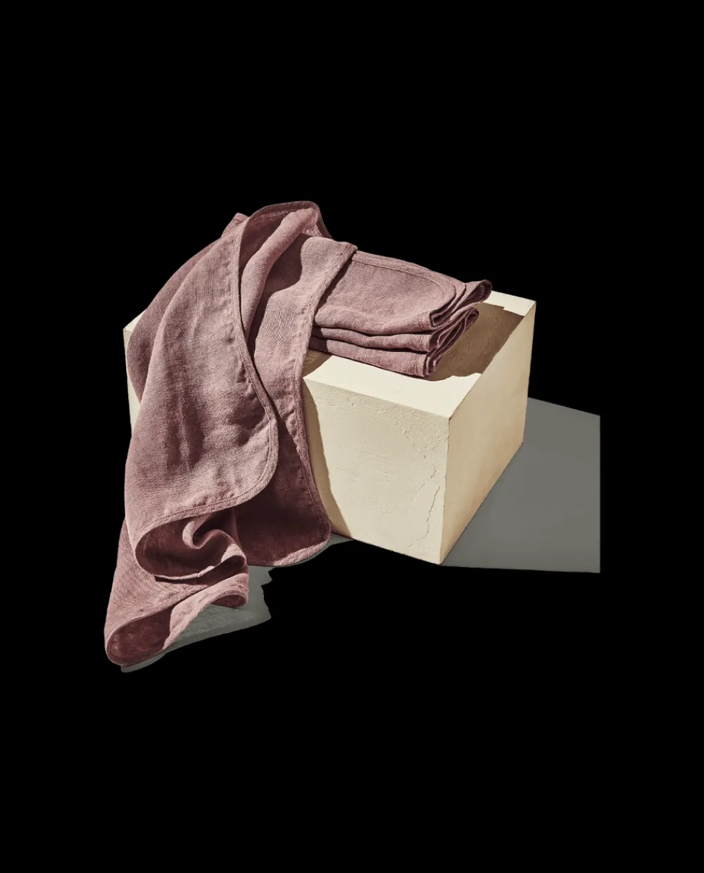 Material Place Settings & Linens|The Linen Napkins, Set of 4