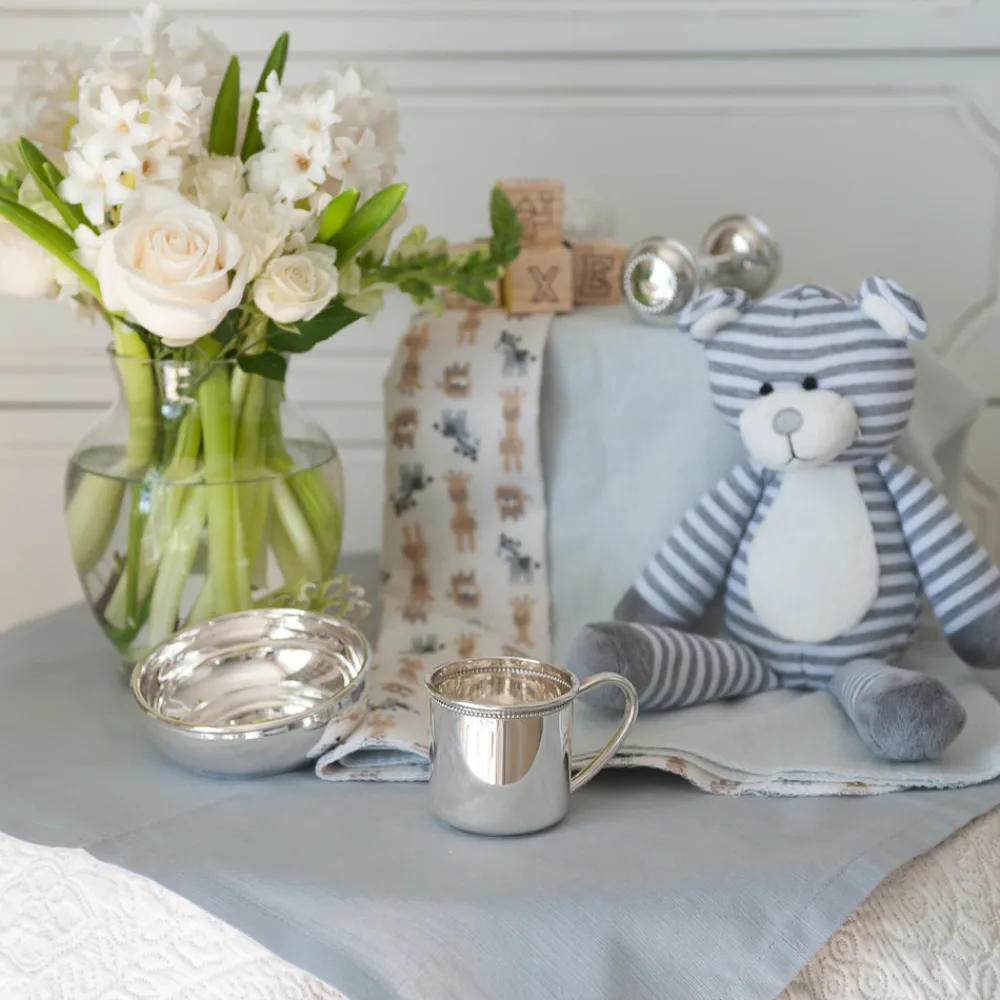 Salisbury Home|Monogram|Traditional Handle Baby Porringer