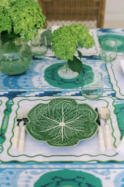 TriChi Design Place Settings & Linens|White Lily Linen Napkin and Tableau Placemat, Set of 4