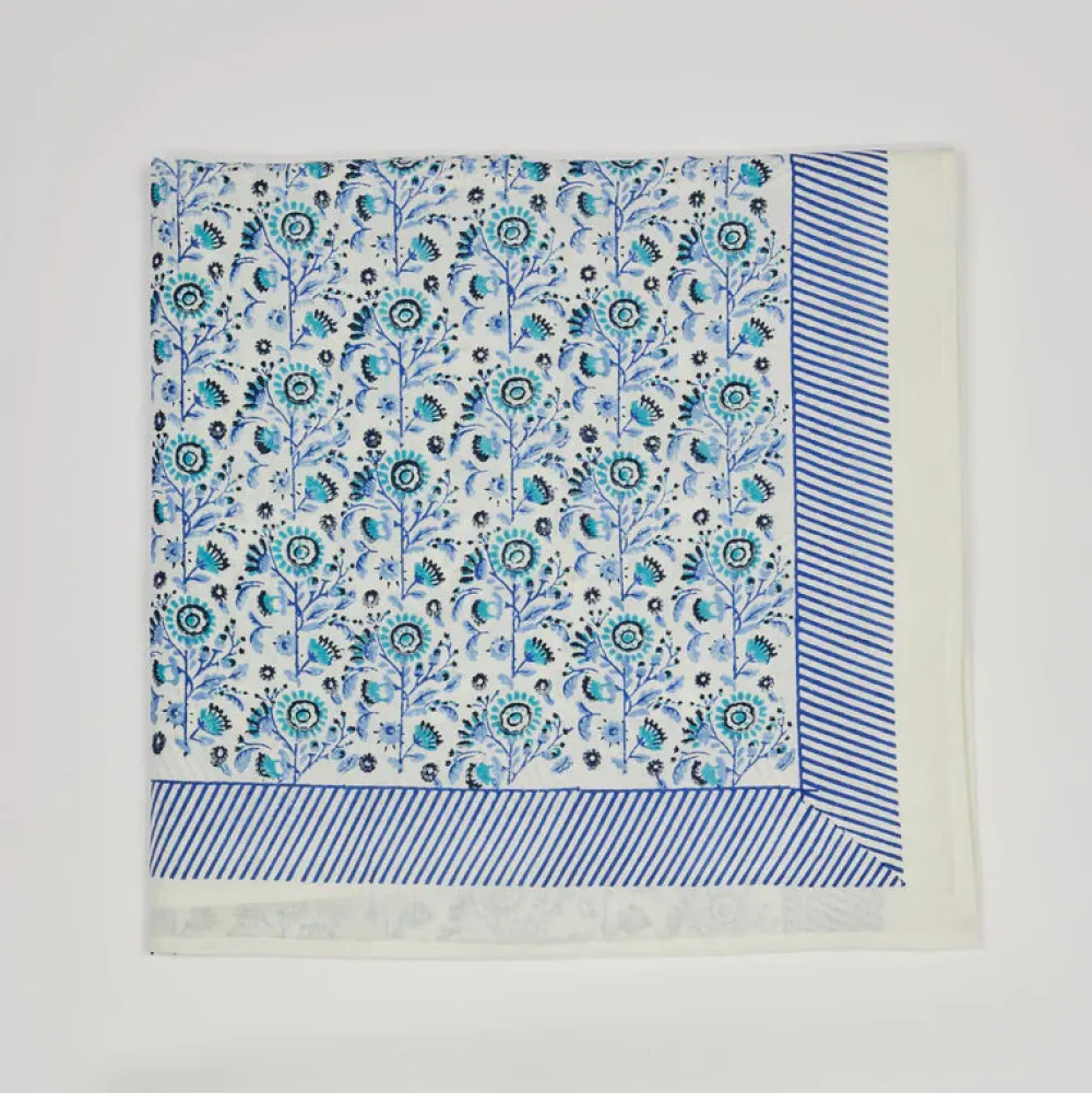 Maison Margaux Place Settings & Linens|Willow Tablecloth