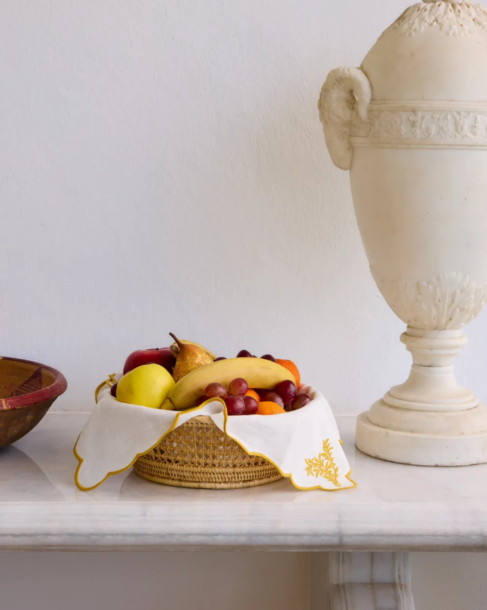 Cabana Dinnerware|Woven Sabbia Fruit Basket